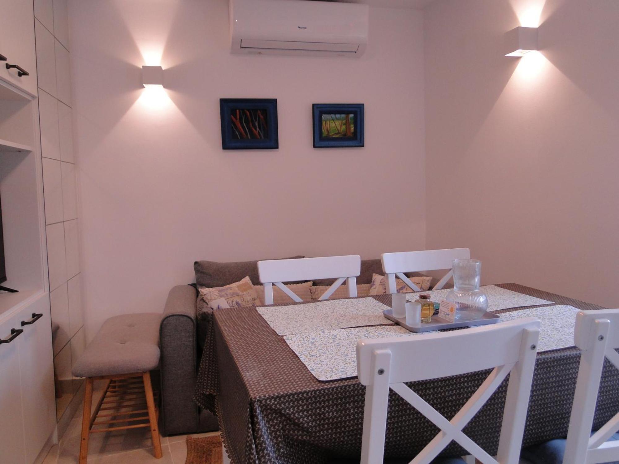 Heritage Apartments Kyra & Fox In Pitve, Hvar Exterior foto
